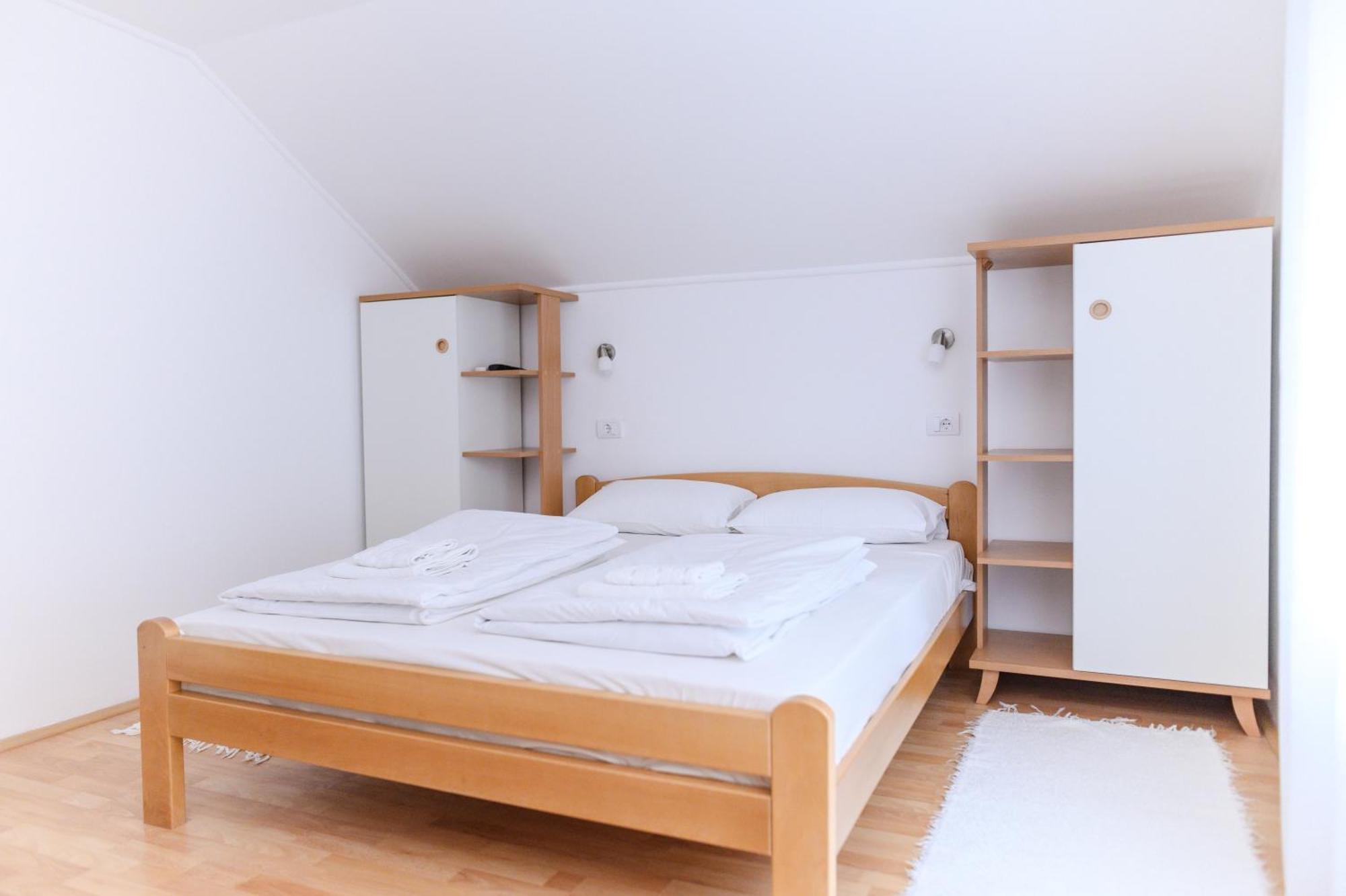 סוקו בניה Apartmani Zvirac מראה חיצוני תמונה